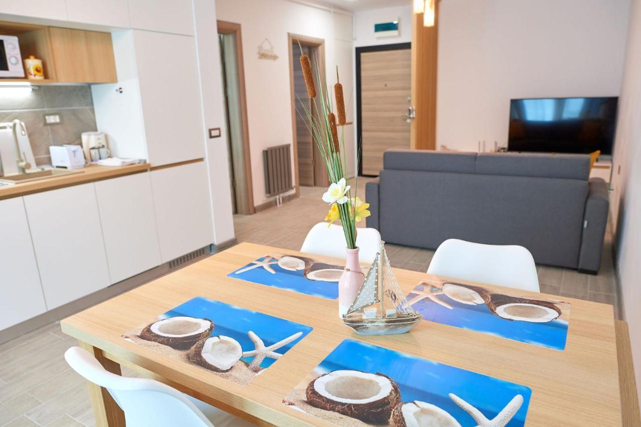 Opal Luxury Apartment 92 Spa N Pool Beach Resort Năvodari Kültér fotó