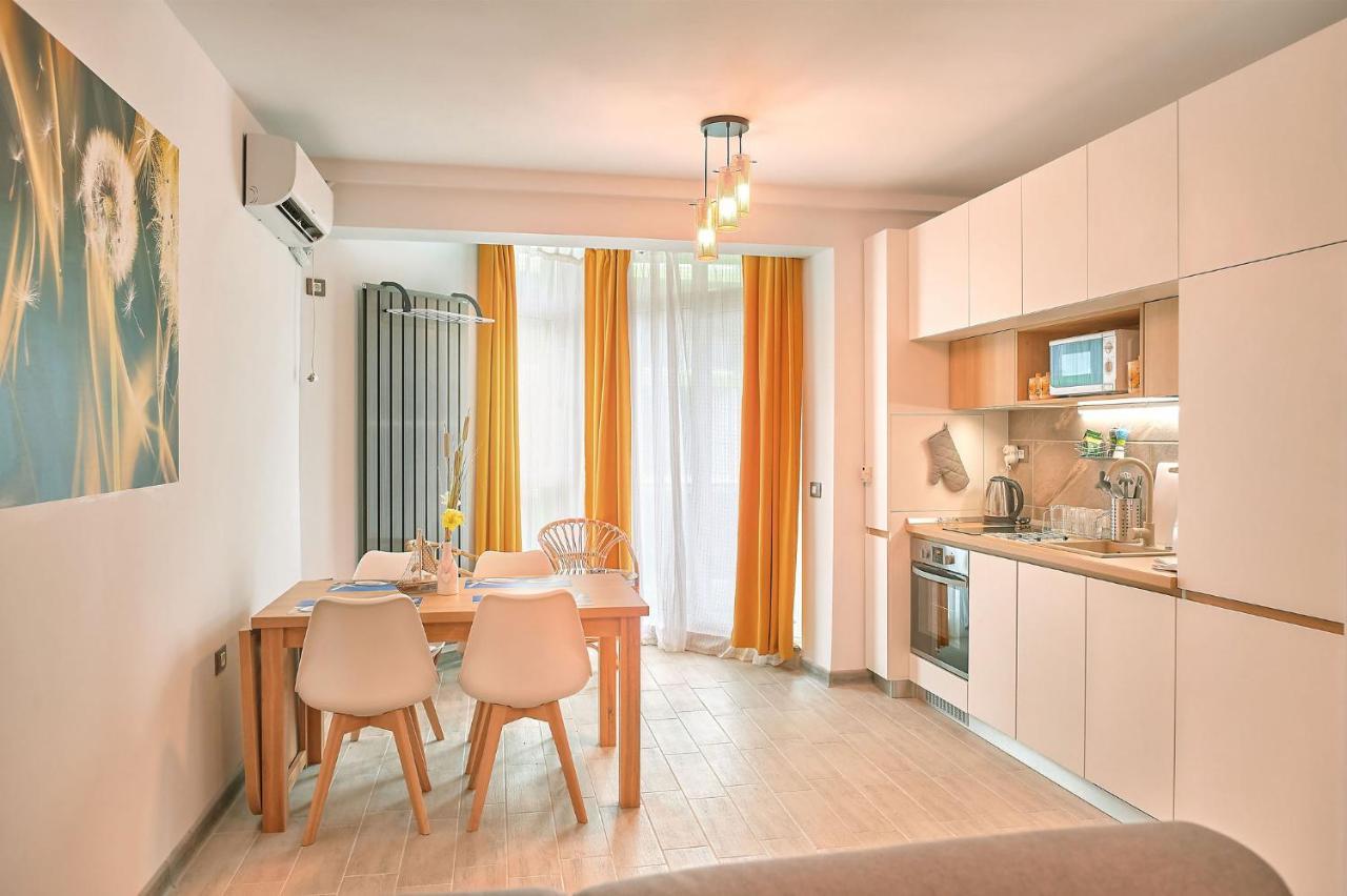Opal Luxury Apartment 92 Spa N Pool Beach Resort Năvodari Kültér fotó